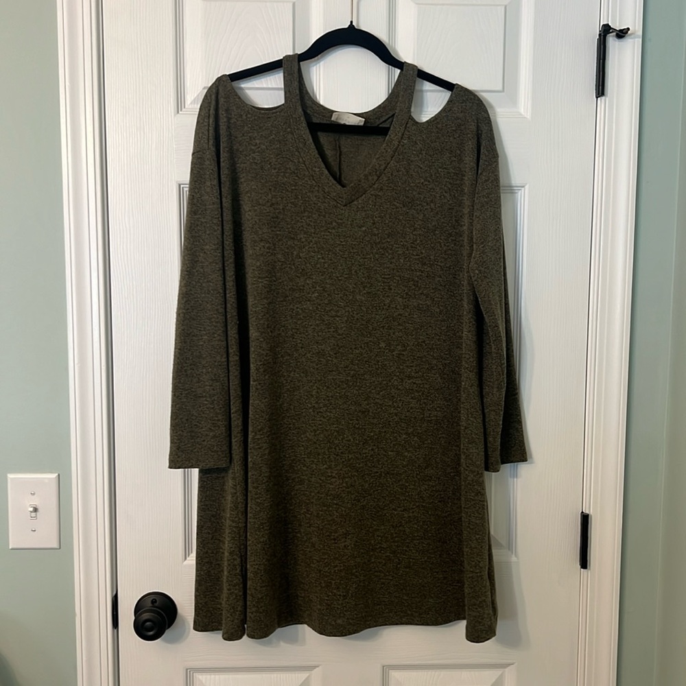 Heather green cold shoulder dress